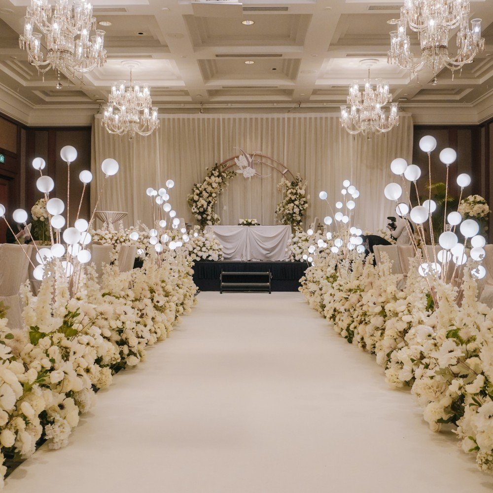 aisle-to-altar-perfect-wedding-flower-options-for-every-step-of-the-journey6